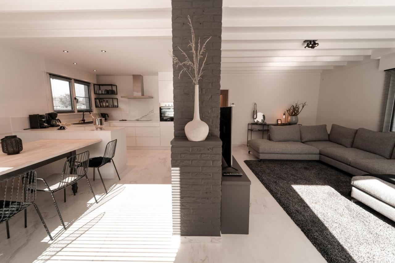 ניופורט Villa Arleo מראה חיצוני תמונה